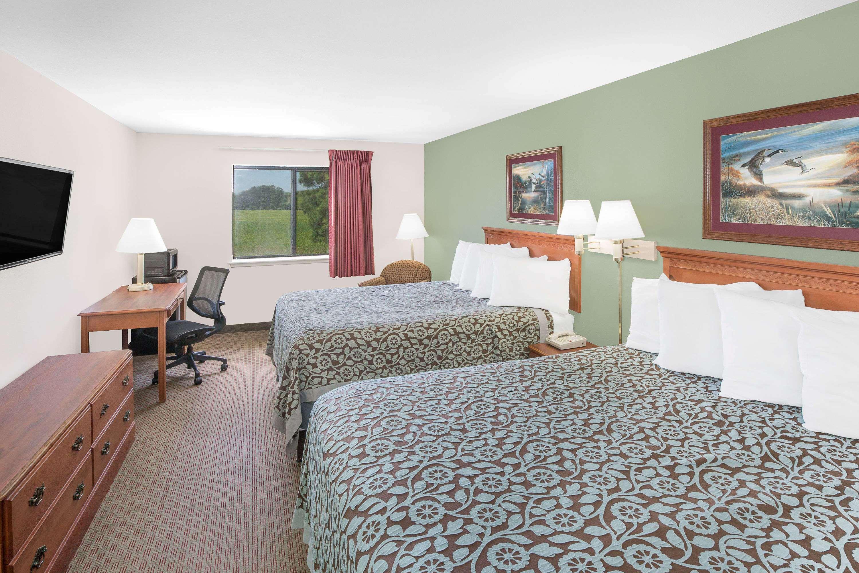 Days Inn & Suites By Wyndham Brinkley Exteriér fotografie